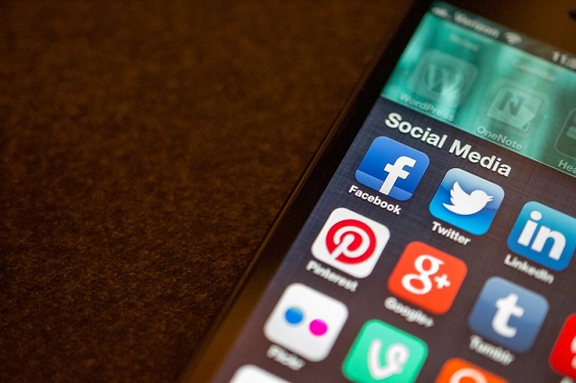Does Social Media End Friendships?