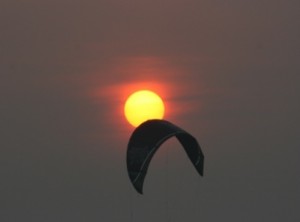 Valentines Day 2012 Smoke Sunset1 W Parachte 300×222.jpg Valentines Day 2012 Smoke Sunset1 W Parachte 300x222.jpg